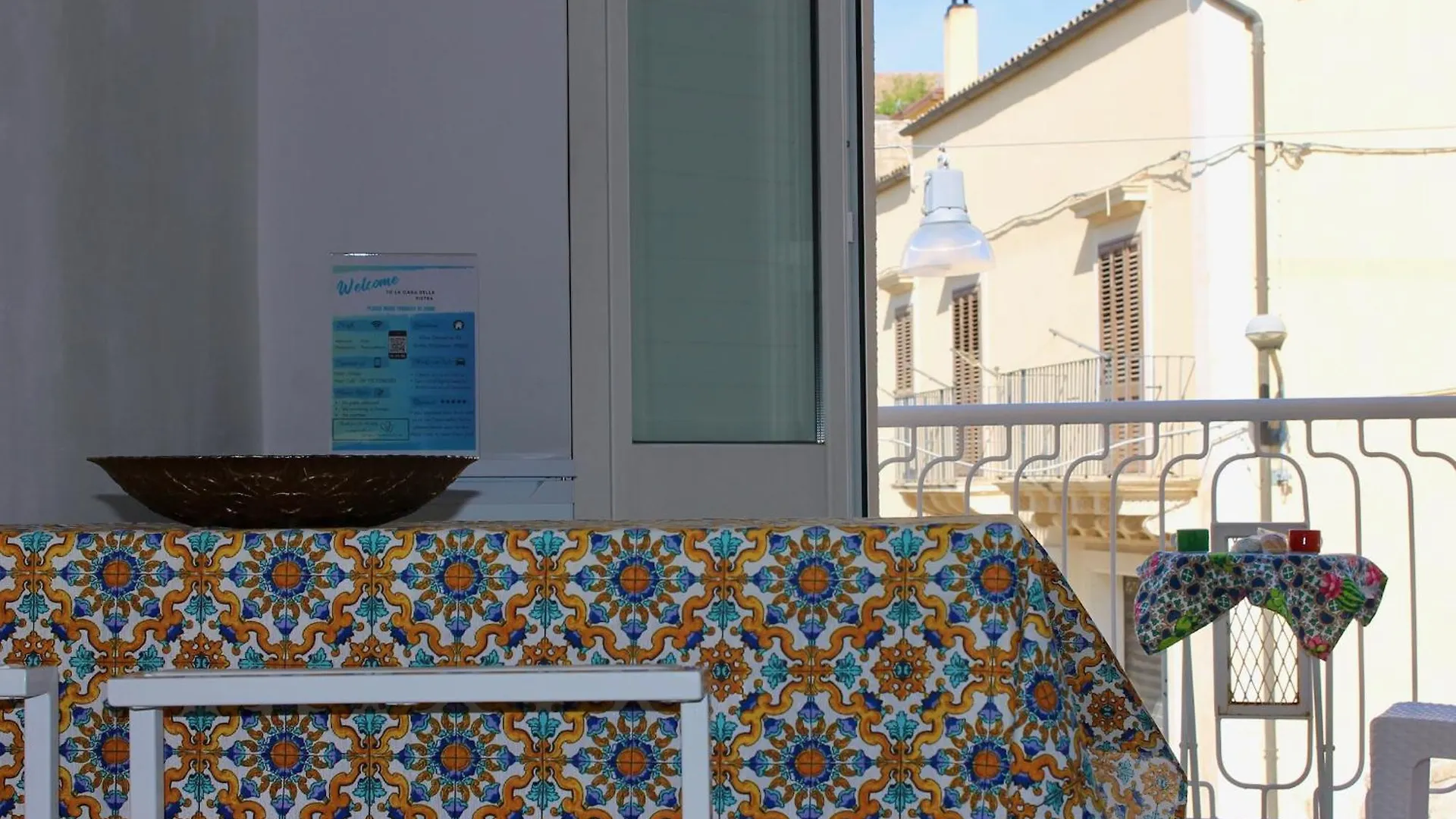 Terrace- Walk To Porta Reale And Cafes - La Casa Della Pietra - Near Wine Tasting Lägenhet Noto Italien