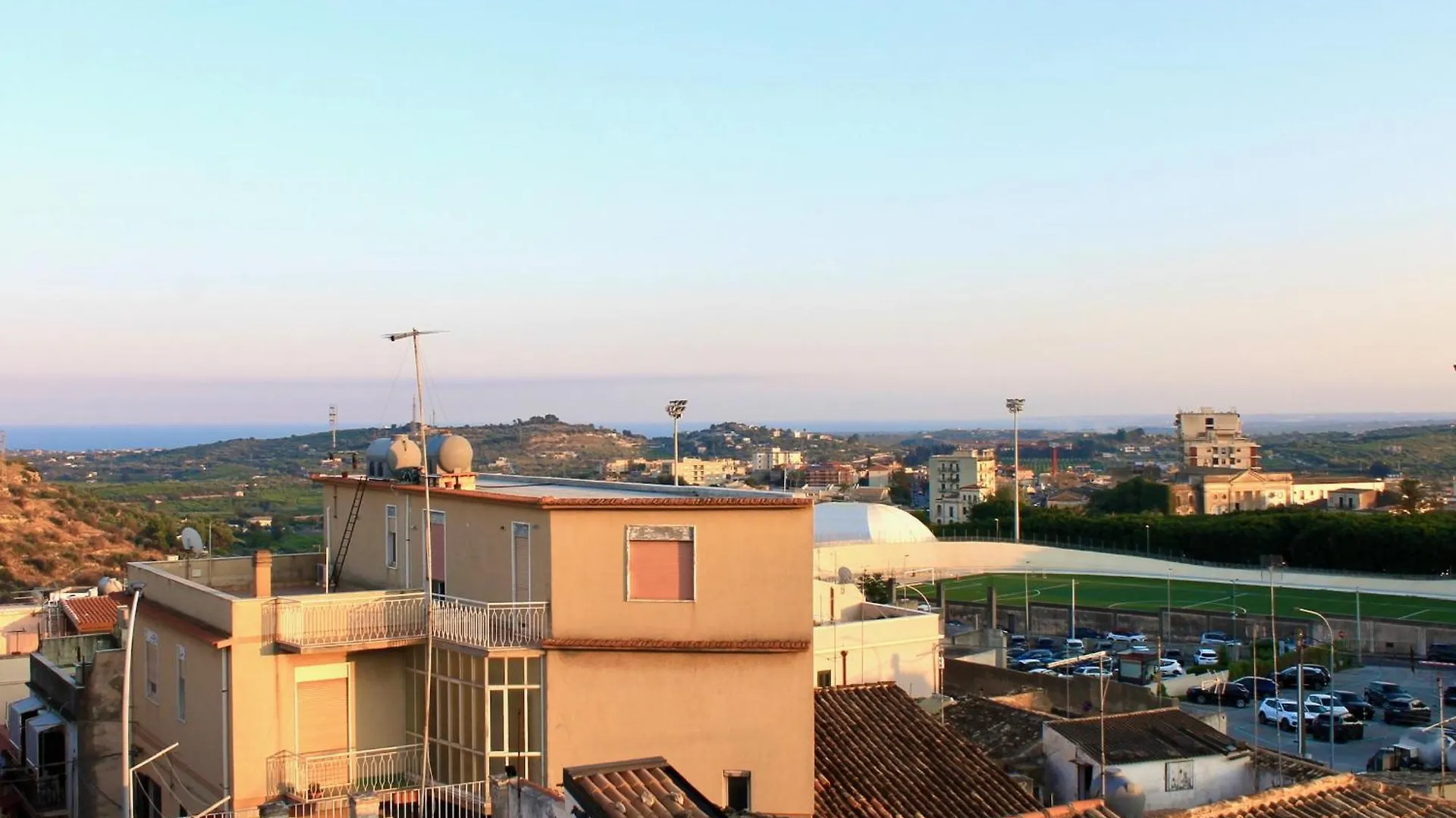 Terrace- Walk To Porta Reale And Cafes - La Casa Della Pietra - Near Wine Tasting Lägenhet Noto Italien