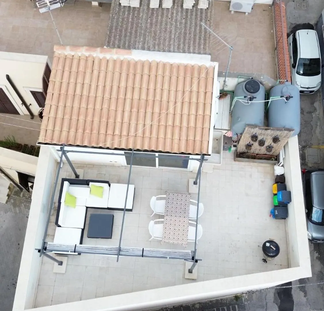 Terrace- Walk To Porta Reale And Cafes - La Casa Della Pietra - Near Wine Tasting Apartment Noto