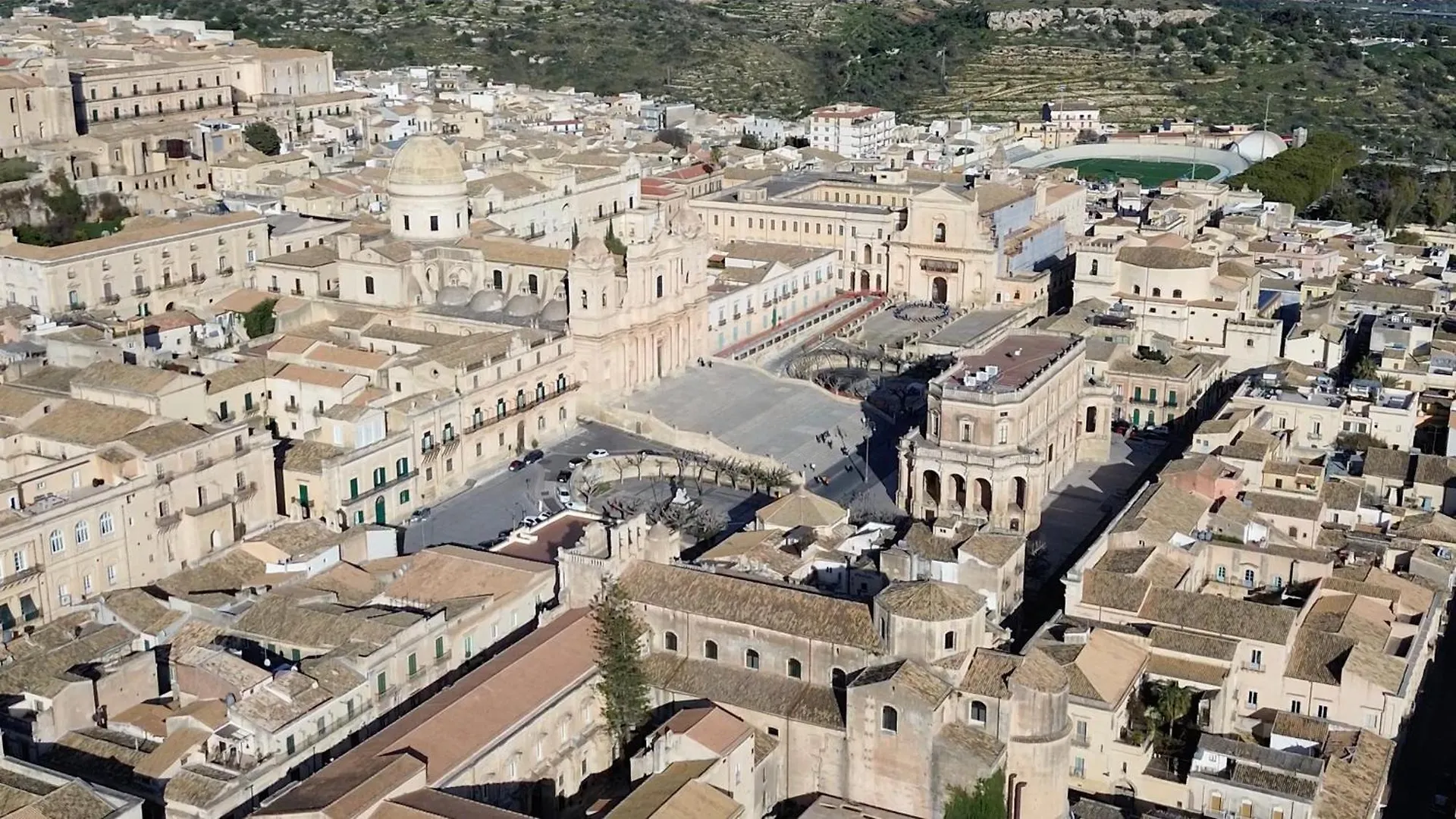 Terrace- Walk To Porta Reale And Cafes - La Casa Della Pietra - Near Wine Tasting Apartment Noto