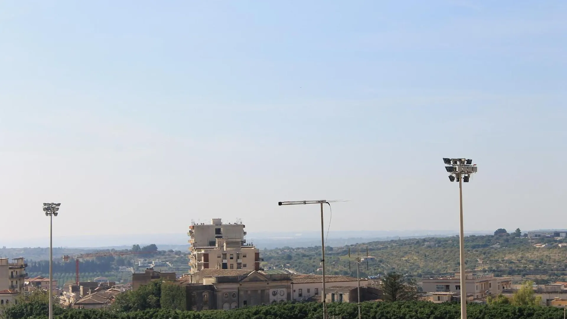 Terrace- Walk To Porta Reale And Cafes - La Casa Della Pietra - Near Wine Tasting Apartment Noto Italy